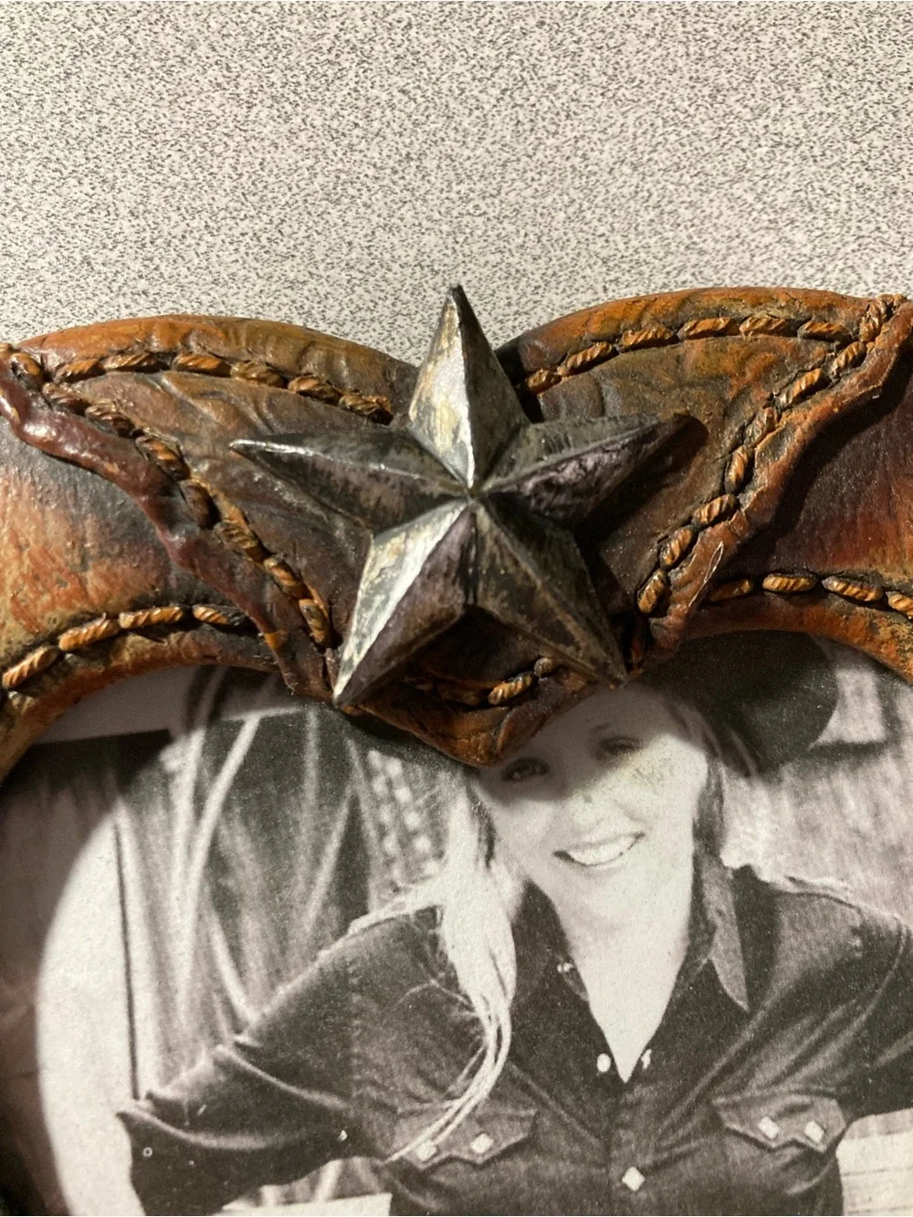 Rustic Western Themed Heart Photo Frame NWOT